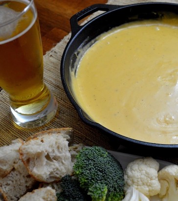 beer and cheddar fondue beer and cheddar fondue