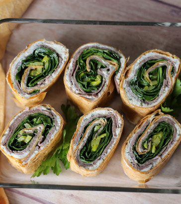 Roast Beef Picnic Pinwheels