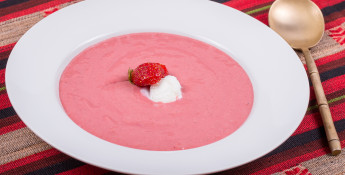 cold strawberry soup