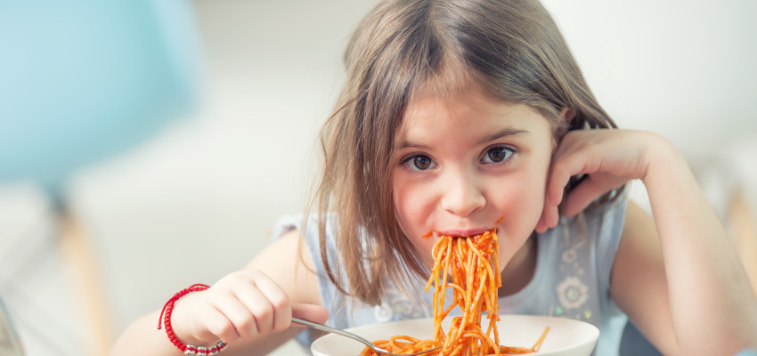 vegetables, children, spaghetti, pasta, food