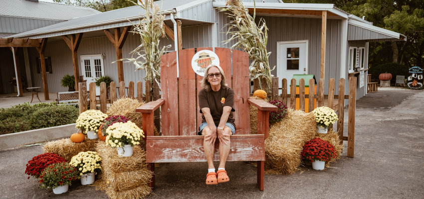 walters pumpkin patch becky in chair-header