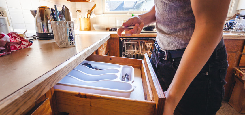 Creative Can Opener Under The Cabinet Self-adhesive Jar Bottle