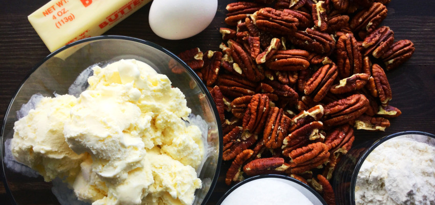 ice cream with pecans