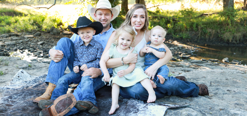 mark and lacey wray kansas ranch family