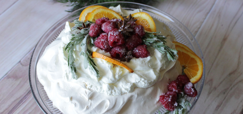 Christmas Pavlova