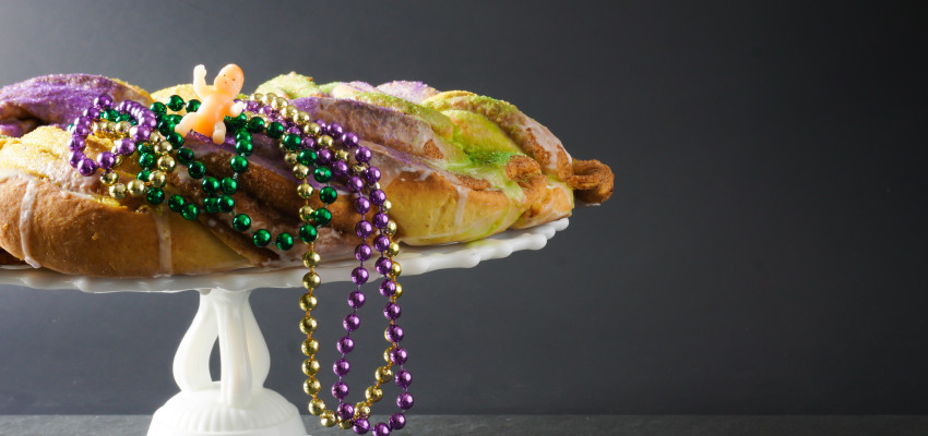 mardi gras, king cake, cake, colored sugar