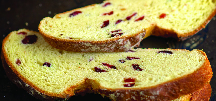 Smokehouse Cranberry Cheese Bread