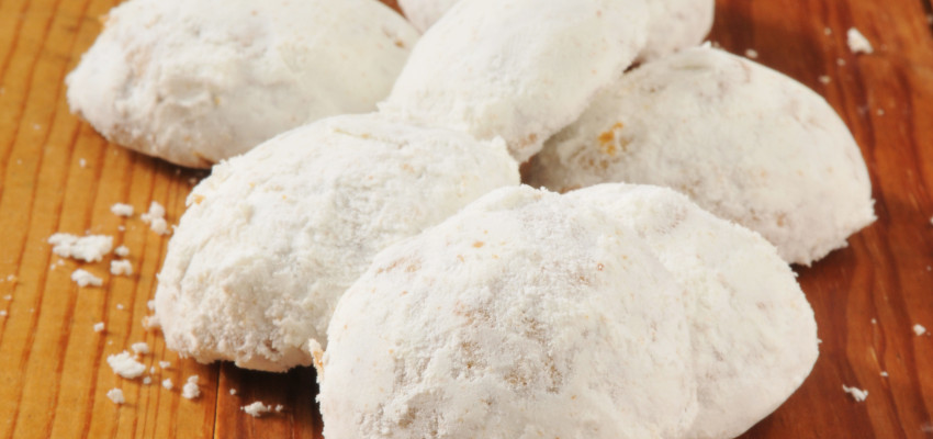 Russian Tea Cakes | Kansas Living Magazine