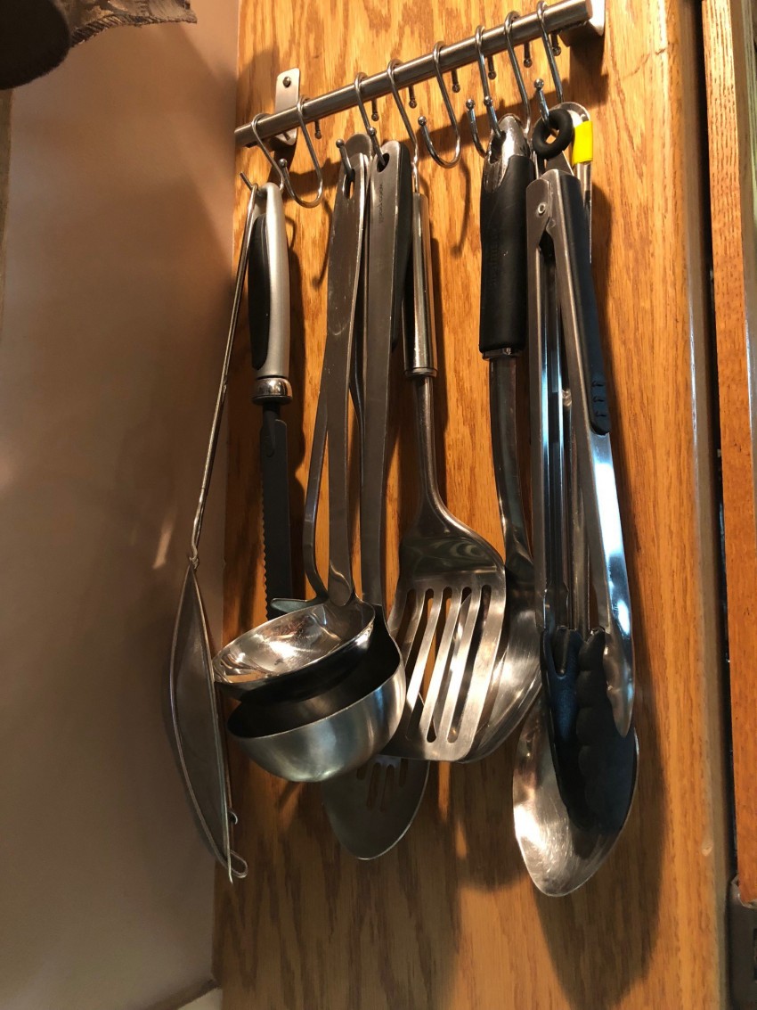 Best. Tips. Ever! I actually WANT to be in my kitchen now! These 12 changes I made to my kitchen organization have made such a huge difference!