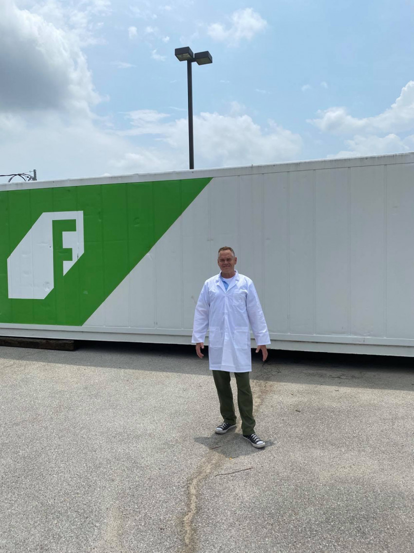 vertical farming in kansas at leafy green farms