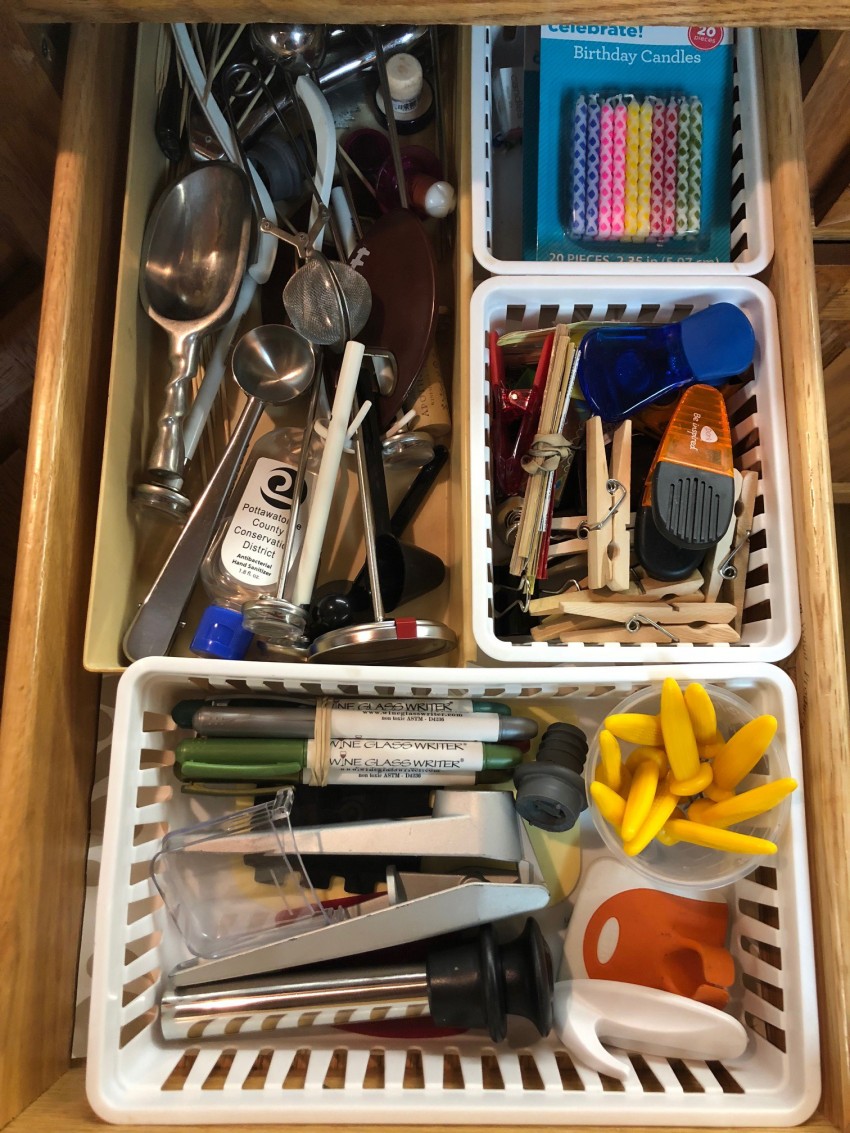 Best. Tips. Ever! I actually WANT to be in my kitchen now! These 12 changes I made to my kitchen organization have made such a huge difference!