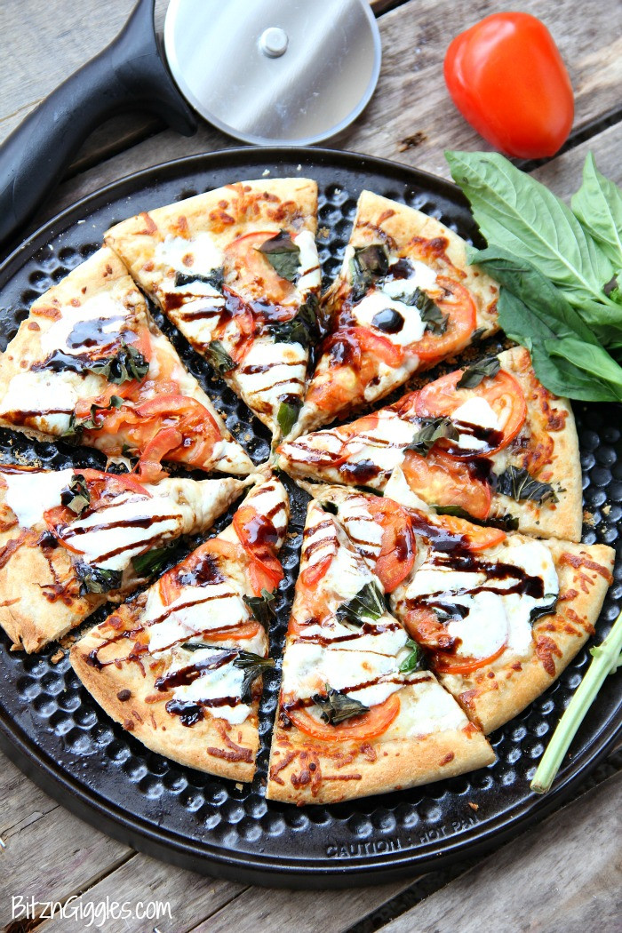 caprese-pizza