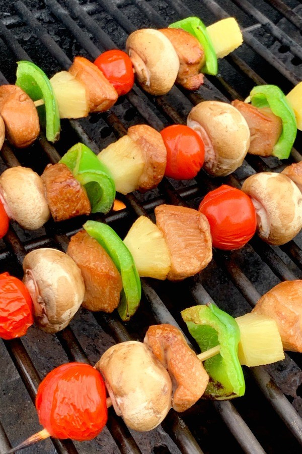 chicken-skewers-on-grill