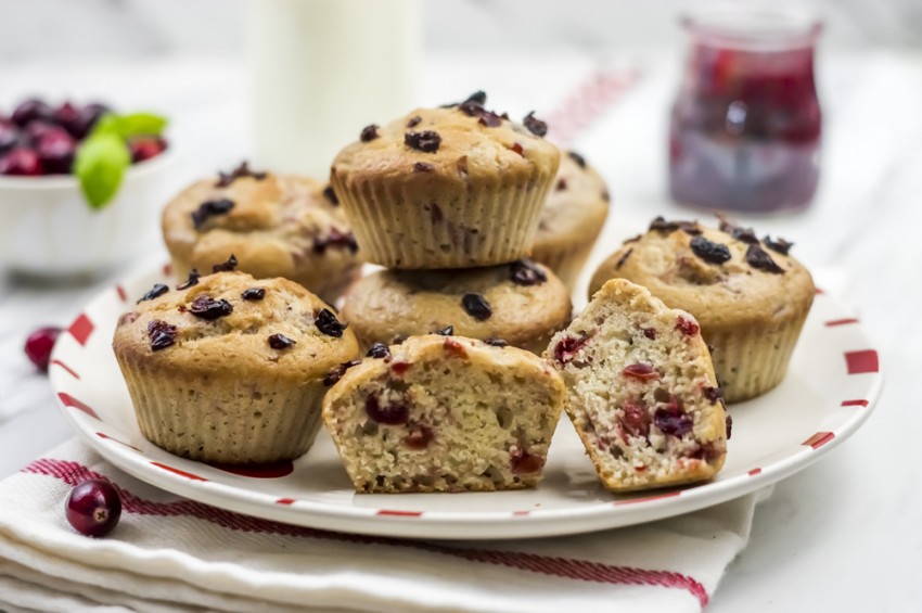 cranberry_sauce_muffins