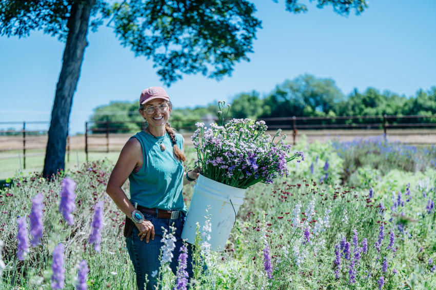 How a Franklin County flower farm is rooted in its community