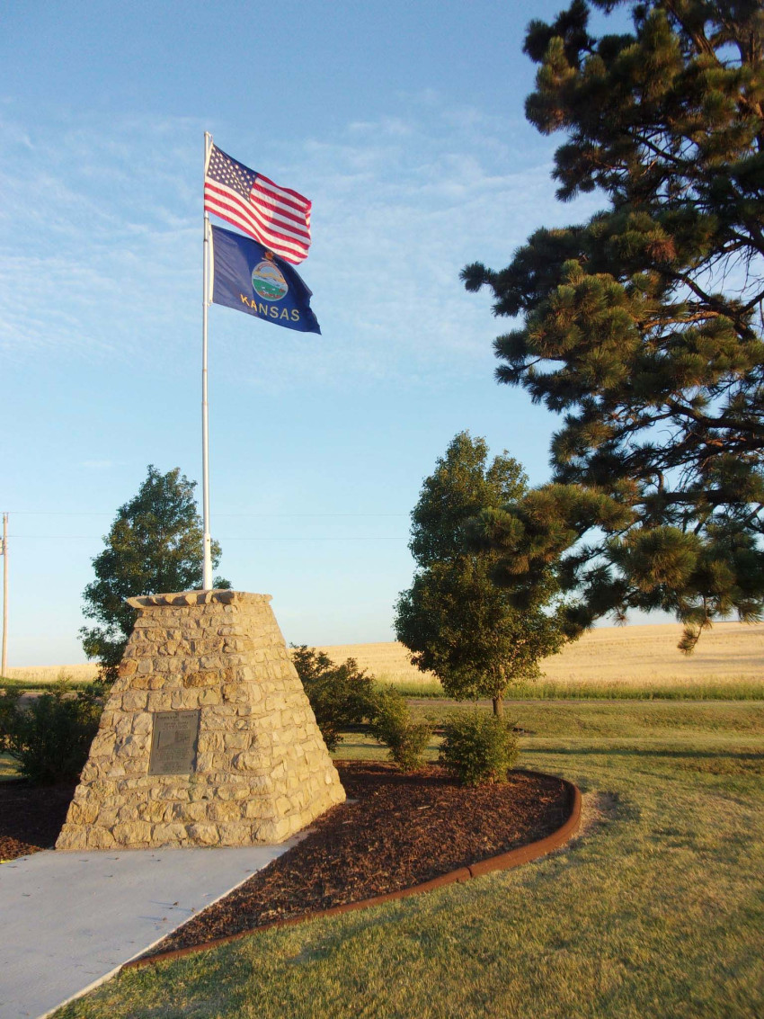 lebanon_kansas_2_smith_center_cvb_.jpg