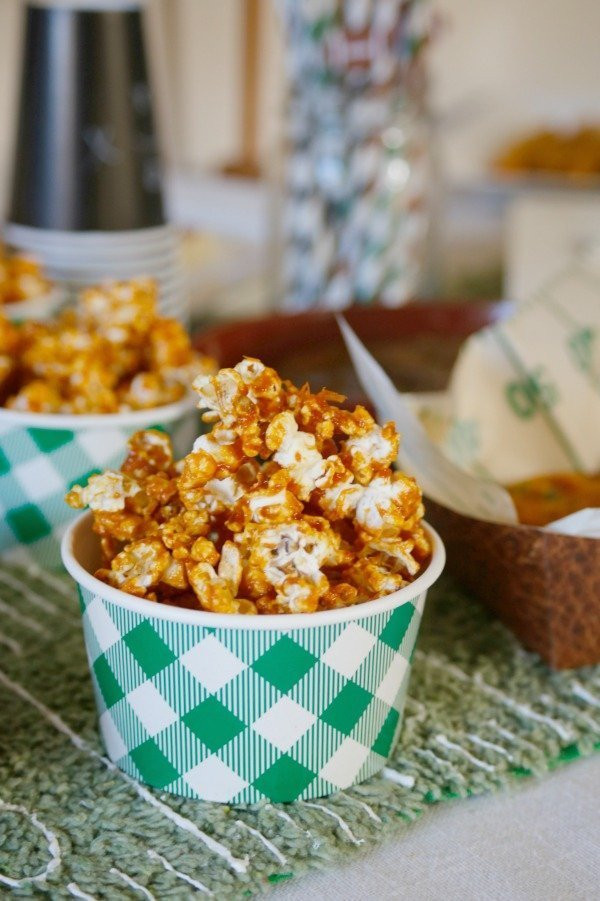 Buffalo Caramel Popcorn