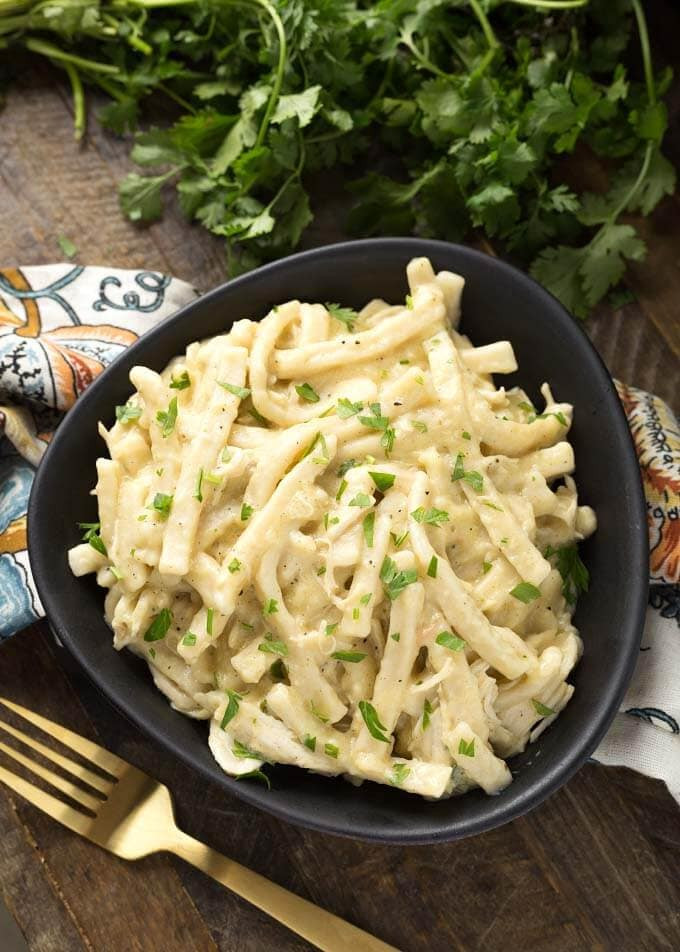 slow-cooker-chicken-and-noodles