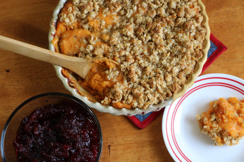 Sweet Potato Casserole with Oatmeal Topping