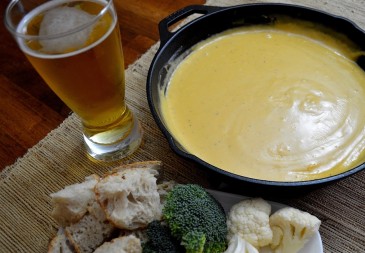 beer and cheddar fondue