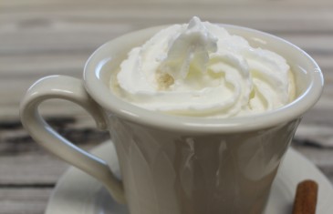 Slow Cooker White Chocolate Latte